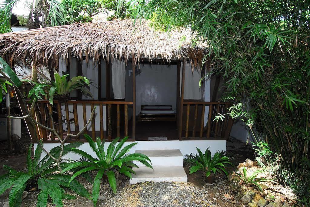 Blue Bayou Bungalows Balabag  外观 照片