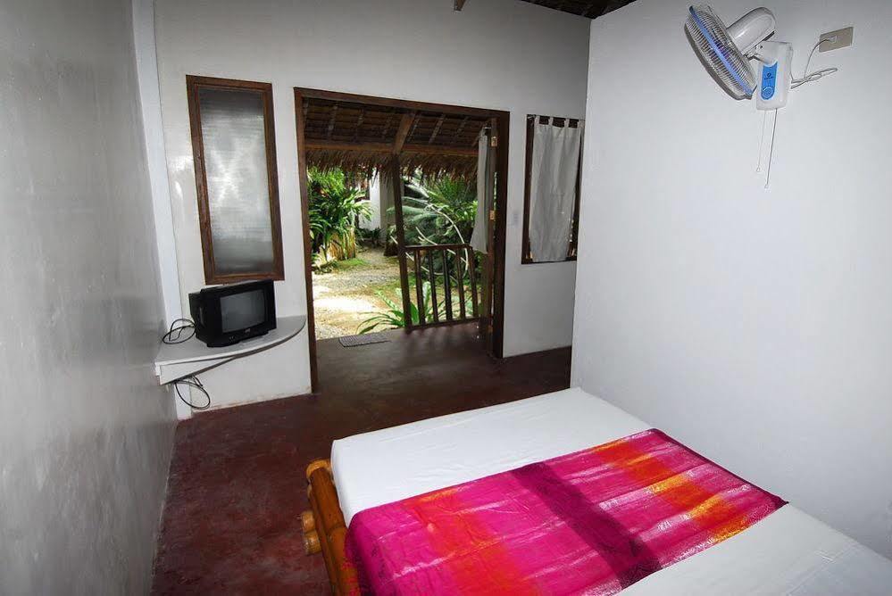 Blue Bayou Bungalows Balabag  外观 照片
